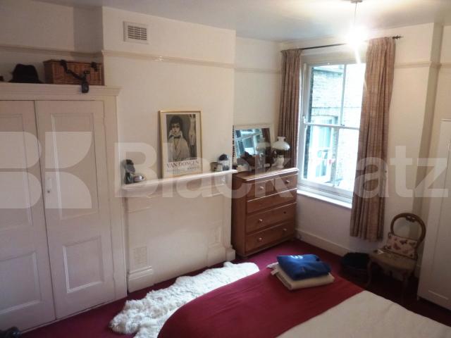 			NEW INSTRUCTION!, 1 Bedroom, 1 bath, 1 reception Flat			 Cathcart Hill, DARTMOUTH PARK